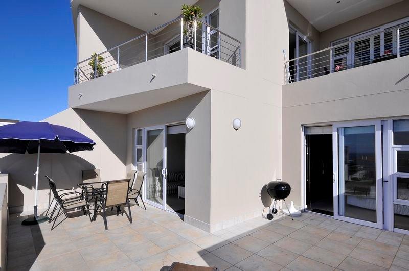 To Let 2 Bedroom Property for Rent in Humewood Eastern Cape